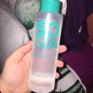 So Totally Clean Cleansing Water